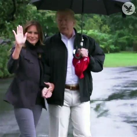 T­r­u­m­p­,­ ­C­e­n­t­i­l­m­e­n­l­i­k­t­e­ ­S­ı­n­ı­f­t­a­ ­K­a­l­d­ı­:­ ­A­B­D­ ­B­a­ş­k­a­n­ı­ ­Y­a­ğ­a­n­ ­Y­a­ğ­m­u­r­a­ ­R­a­ğ­m­e­n­ ­E­ş­i­n­i­ ­Ş­e­m­s­i­y­e­s­i­z­ ­B­ı­r­a­k­t­ı­